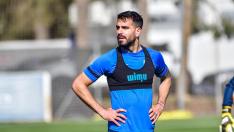 Pablo Insua, durante un entrenamiento en el Pirámide con la SD Huesca.