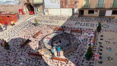 'Zapatada solidaria' en Illueca