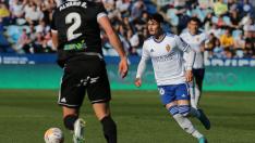 Una imagen del partido Real Zaragoza-Burgos de este domingo, 24 de abril.