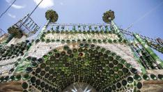 La Casa de las Botellas en Monesma de San Juan (Huesca)
