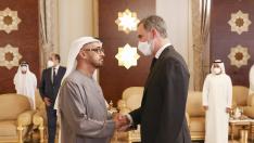 Felipe VI saluda este domingo al jeque Mohamed Bin Zayed Al Nahyan