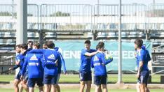 Último entrenamiento del Real Zaragoza previo al partido de este sábado