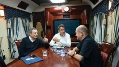 Macron, Scholz y Draghi en el tren que les lleva a Kiev