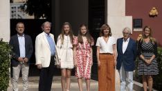 La princesa Leonor llega al Museo Dalí junto a la infanta Sofía.