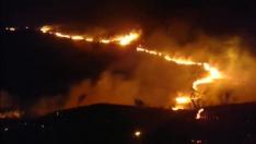 Un foco del incendio amenaza el Parque Natural del Moncayo