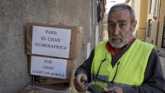 Antonio Maestro en una de sus recogidas de gafas, en febrero de 2020.