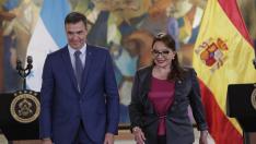 La presidenta de Honduras, Xiomara Castro, y el presidente del Gobierno español, Pedro Sánchez
