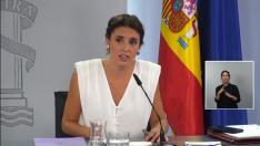 Montero presume de "un Gobierno feminista que, en tiempos de crisis, garantiza derechos para todas las mujeres"
