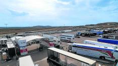 Así luce el ‘paddock’ de Motorland Aragón con los camiones de los equipos de Moto GP.