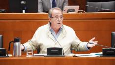 El consejero de Hacienda, Carlos Pérez Anadón, en su comparecencia parlamentaria de este lunes a petición del PP.