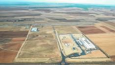 Imagen aérea del centro de datos de AWS en Villanueva de Gállego, cuyo entorno se transformará en un parque tecnológico.