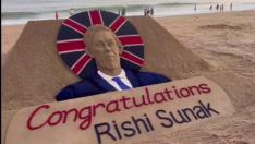 En la India felicitan a Rishi Sunak con una enorme escultura de arena