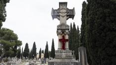 Todos los Santos en Zaragoza: el cementerio de Torrero de Zaragoza recibe a los visitantes