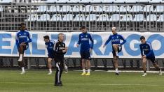 Fran Escribá dirige un entrenamiento en la Ciudad Deportiva.