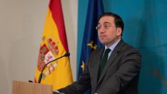 El ministro Albares se reúne con las autoridades del Campo de Gibraltar,