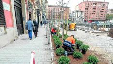 Obras de reforma en la plaza de Salamero de Zaragoza.