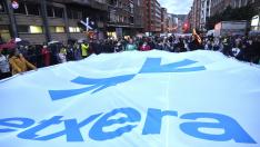 La asociación por los derechos de los presos vascos SARE ha convocado esta marcha desde La Casilla y hasta Zabalburu