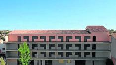 Inmueble adquirido por la Fundación Grupo Arcoiris para poner en marcha una residencia de ancianos.