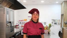 Obdulia Franco, en su cocina de Almonacid de la Cuba, desde donde lleva el cáterin La Deliciosa