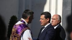El presidente de Andalucía, Juanma Moreno, en el funeral celebrado hoy en Algeciras.