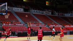 Las jugadores del Casademont Zaragoza, en el entrenamiento de este martes.