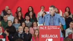 El secretario general del PSOE y presidente del Gobierno, Pedro Sánchez, participa en un acto del partido en Málaga