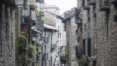 Una calle de Aínsa.