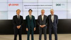 Hans de Willigen, Business Development manager New Energies / Hydrogen de Vopak, Rob Jetten, ministro de Clima y Energía de los Países Bajos, Maarten Wetselaar, CEO de Cepsa, y Ulco Vermeulen, director of Participations & Business