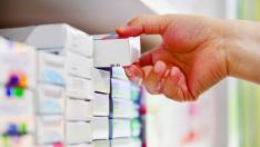 Cajas de medicamentos en una farmacia. Medicación. Caja. gsc