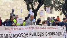 Protesta cëlebrada esta semana delante del Ayuntamiento de Huesca por el complemento de antigüedad