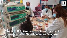 El aula hospitalaria del Miguel Servet acoge cada año a más de 1.000 niños