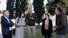 Los investigadores, de izquierda a derecha, Gerardo Sanz, Ana Pérez, Javier López, Ana Carmen Cebrián y Luis Mariano Esteban, en la Universidad de Zaragoza.