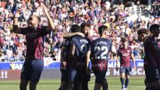 Los equipos aragoneses se enfrentan desde las 16.15 este domingo en El Alcoraz