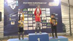 La aragonesa Laia Quatronne en lo  más alto del podio de la Copa de Europa de BMX
