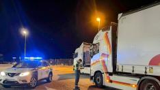 La Guardia Civil de Teruel investiga a dos conductores por superar la tasa de alcohol y dar positivo en drogas.