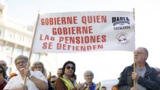 Protesta de pensionistas el 27 de marzo ante el consulado de Francia en Barcelona.