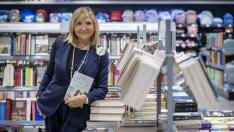 Belén Junco, este miércoles, en El Corte Inglés de Zaragoza donde presentó su libro 'La reina de Nairobi'.