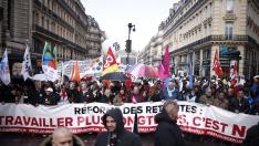 Casi 300 manifestantes han tomado las calles de París.