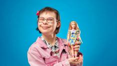 Mattel lanza al mercado su primera Barbie con síndrome de Down.