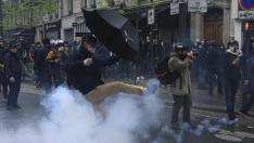 Francia, scontri alla manifestazione del Primo Maggio a Parigi