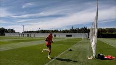 Carrillo trabajo este miércoles al margen de sus compañeros en la SD Huesca.