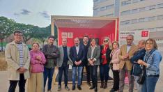Los socialistas, este jueves durante la presentación de su iniciativa de patios abiertos en los colegios de Zaragoza.