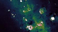 La imagen muestra cinco remanentes de supernova previamente ocultos.La mayoría de las supernovas (la explosión de una estrella moribunda y una de las más grandes conocidas) son visibles durante unos meses.