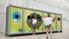 Victoria y Naira, las embajadoras de MiniMundo explican cómo reciclar