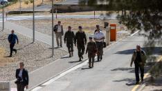 Imágenes de la visita de Felipe VI al Hospital Militar de Zaragoza