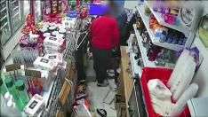 Detenido por atracar un establecimiento con un cuchillo de grandes dimensiones en el que perdió la zapatilla