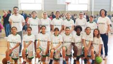 La selección alevín de segundo año de Huesca de minibasket.