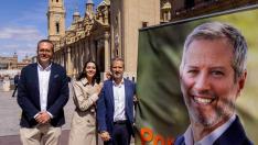 Daniel Pérez Calvo (d), junto a Inés Arrimadas y Carlos Ortas (i), en la presentación del cartel de la campaña municipal en 2023. gsc