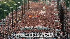 Manifestación en Zaragoza en repulsa al asesinato de Miguel Ángel Blanco en julio de 1997