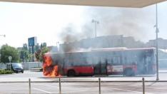Arde autobús urbano Delicias Zaragoza.